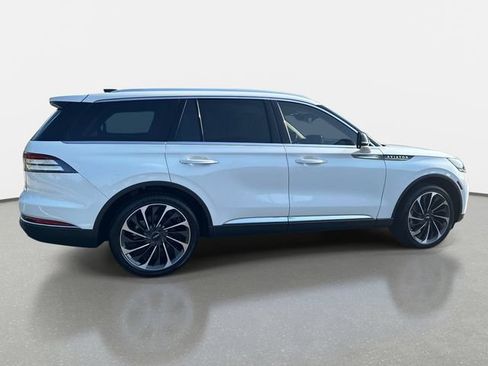 Used 2025 Lincoln Aviator Reserve w/ Equipment Group 201A AWD/4WD image 8