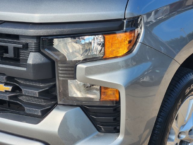Used 2023 Chevrolet Silverado 1500 Custom RWD image 9