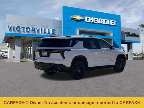 Certified 2025 Chevrolet Traverse LT w/ Midnight/Sport Edition image 4