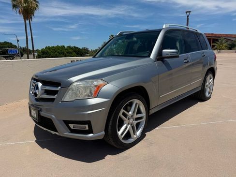 Used 2012 Mercedes-Benz GLK 350 4MATIC w/ Premium 1 Pkg image 3