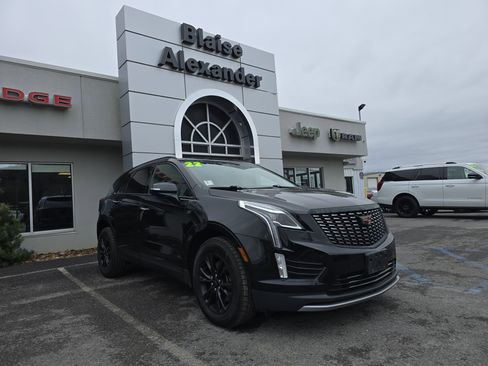 Used 2022 Cadillac XT5 Premium Luxury image 1