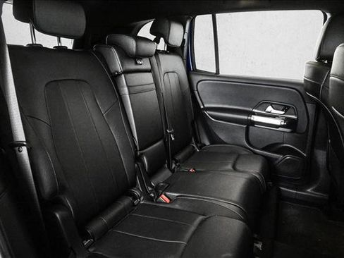 Used 2021 Mercedes-Benz GLB 250 4MATIC image 19