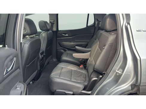 Used 2023 GMC Acadia SLT w/ Preferred Package AWD/4WD image 12