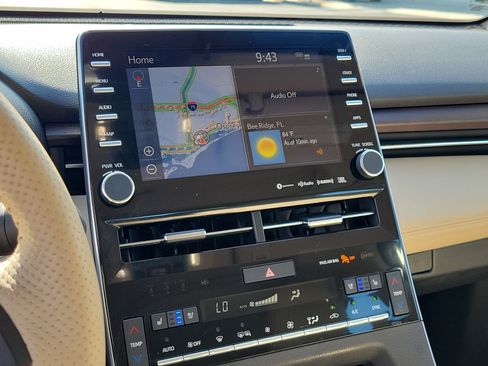 Used 2019 Toyota Avalon Limited w/ Advanced Safety Package FWD image 28