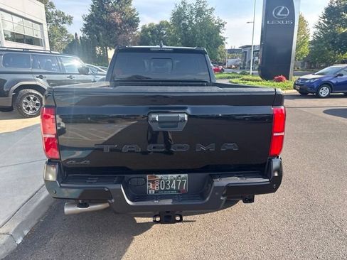 Used 2024 Toyota Tacoma TRD Off-Road w/ TRD Off Road Upgrade Package AWD/4WD image 6
