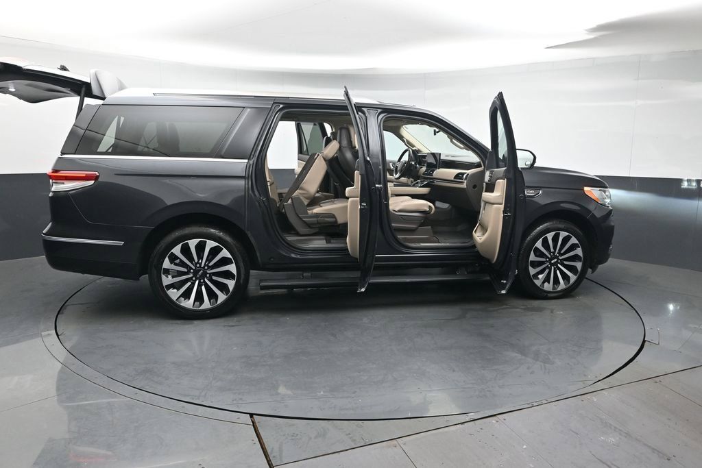 Used 2022 Lincoln Navigator L Reserve AWD/4WD image 51