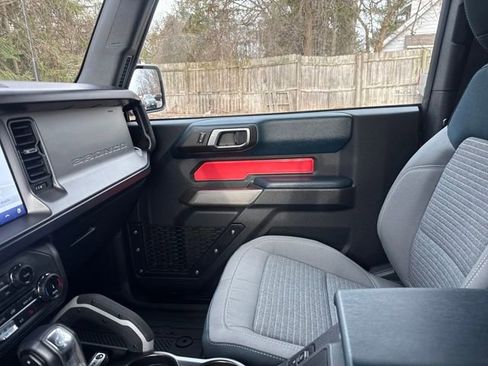 Certified 2022 Ford Bronco Outer Banks w/ Sasquatch Package image 26