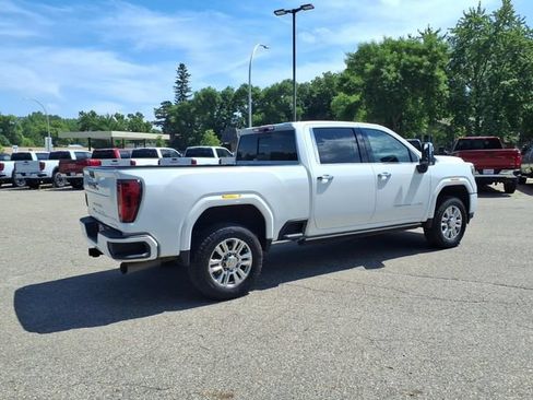 Used 2022 GMC Sierra 3500 Denali w/ Denali Ultimate Package AWD/4WD image 3