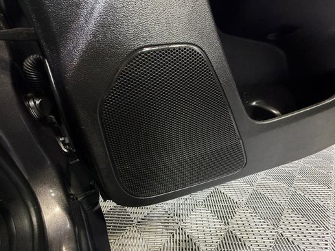 Used 2020 Jeep Cherokee Latitude Plus FWD image 27