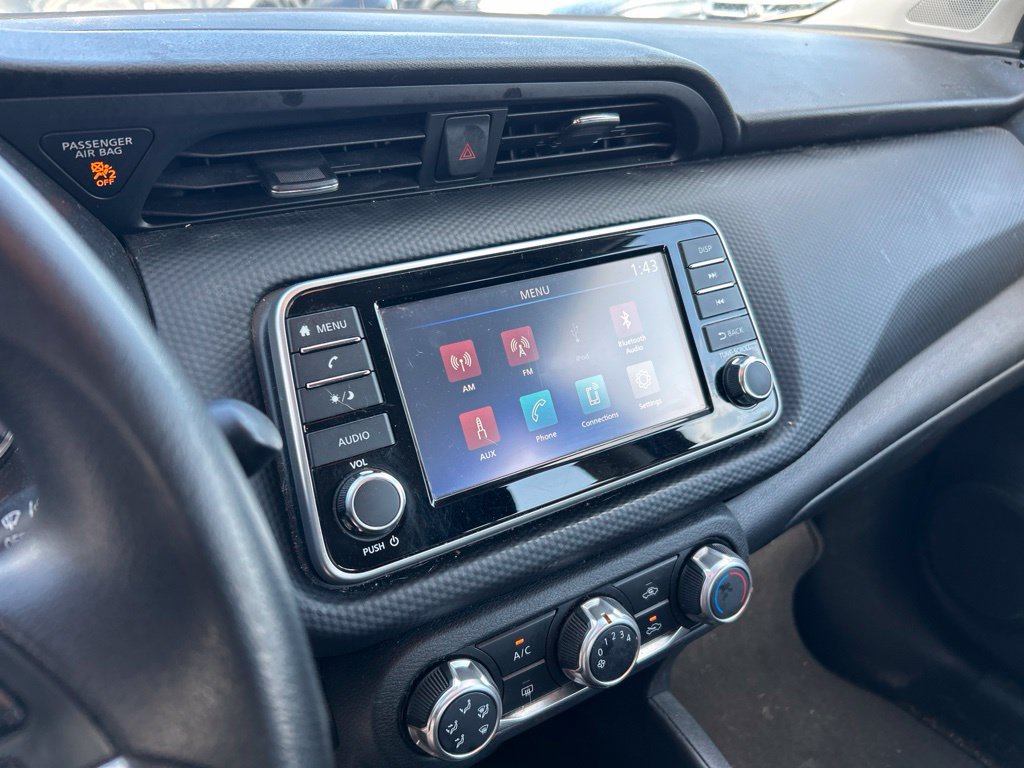 Used 2022 Nissan Kicks S FWD image 8
