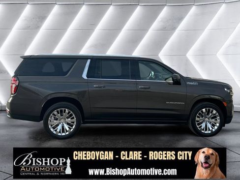 Used 2021 Chevrolet Suburban High Country w/ Premium Package image 20