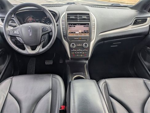 Used 2018 Lincoln MKC Premiere image 16