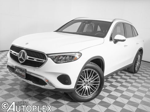Used 2025 Mercedes-Benz GLC 300 4MATIC image 1
