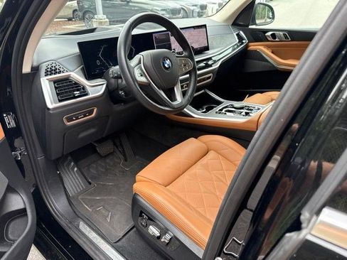 Used 2024 BMW X7 xDrive40i AWD/4WD image 8