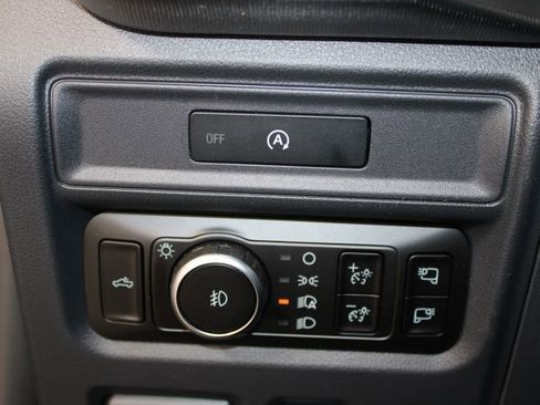 New 2025 Ford F150 Platinum w/ FX4 Off-Road Package image 43