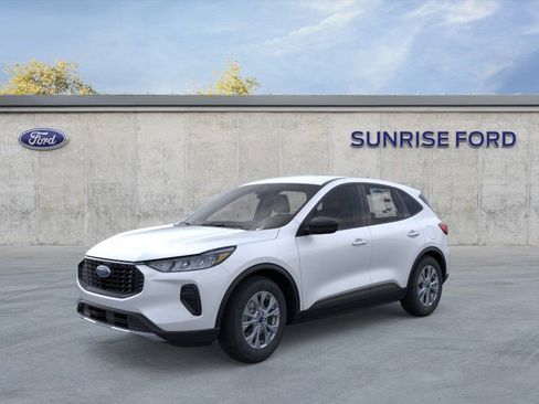 New 2026 Ford Escape Active w/ Tech Pack #1 FWD image 1