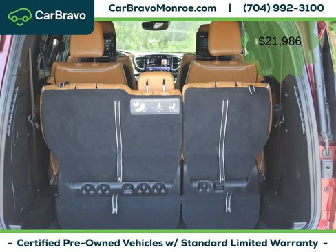 Used 2021 Chrysler Pacifica Pinnacle FWD image 43