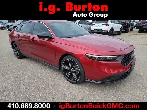Used 2024 Honda Accord Sport image 1