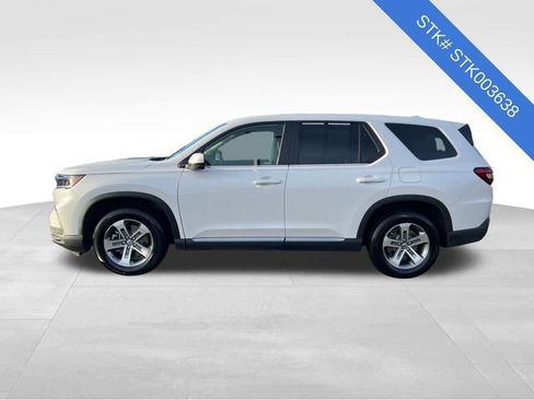 Used 2023 Honda Pilot EX-L image 4