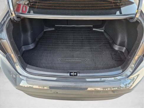 Used 2024 Toyota Corolla LE FWD image 6