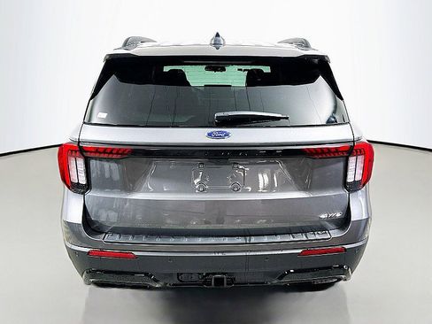 New 2026 Ford Explorer ST-Line image 5