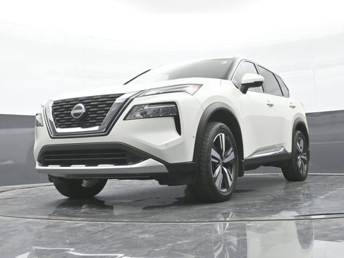 Used 2023 Nissan Rogue Platinum w/ Platinum Premium Package AWD/4WD image 36