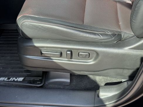 Used 2022 Honda Ridgeline Black Edition image 13