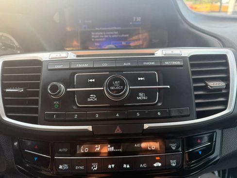 Used 2017 Honda Accord LX image 18