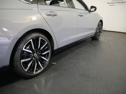 New 2026 Honda Accord Touring image 4