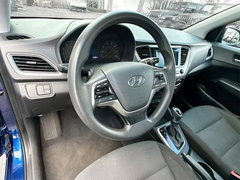 Used 2020 Hyundai Accent SE image 12