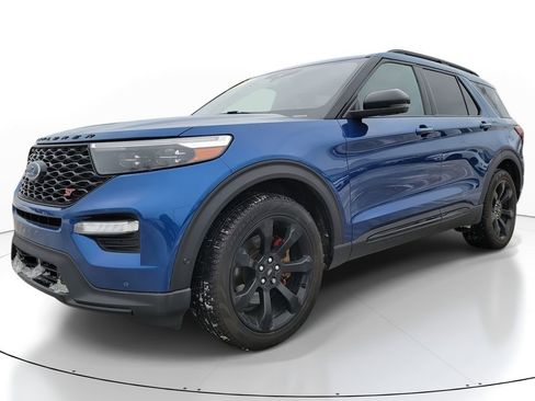 Used 2020 Ford Explorer ST w/ ST Street Pack image 2
