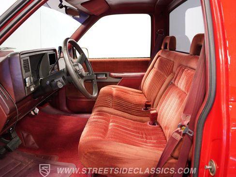 Used 1992 Chevrolet Silverado 1500 2WD Regular Cab image 38