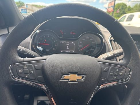 Used 2016 Chevrolet Cruze LT w/ Convenience Package FWD image 32