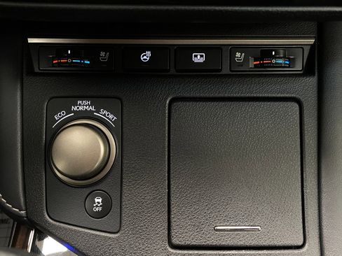 Used 2017 Lexus ES 350 w/ Luxury Package image 27