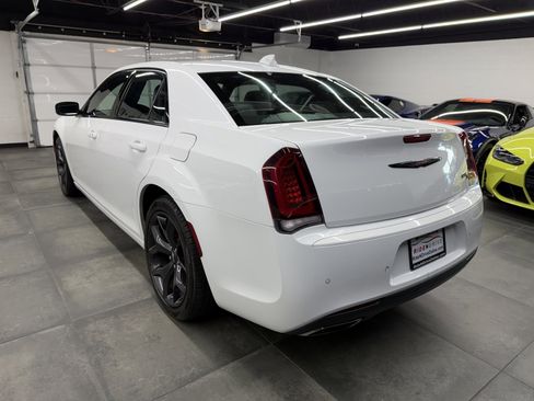 Used 2023 Chrysler 300 S image 4