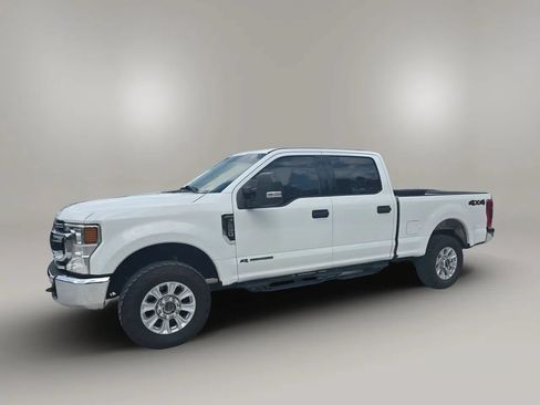 Used 2021 Ford F250 XLT AWD/4WD image 2