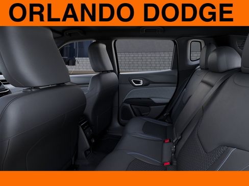 New 2025 Jeep Compass Latitude AWD/4WD image 23