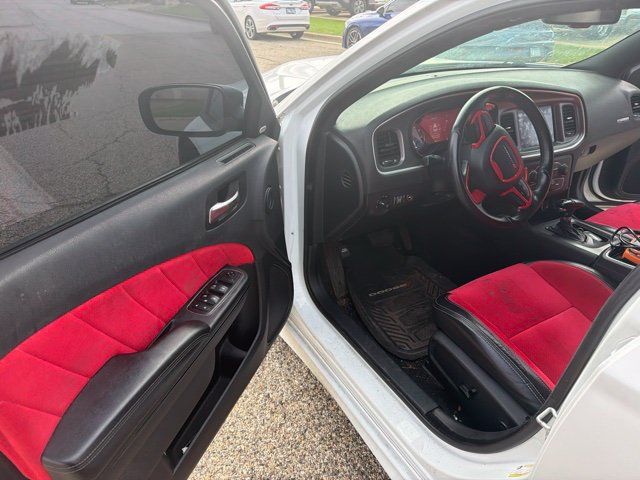 Used 2019 Dodge Charger R/T w/ Blacktop Package RWD image 6