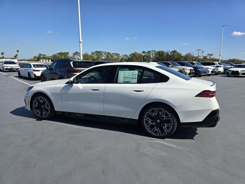 New 2026 BMW i5 eDrive40 w/ M Sport Package image 6