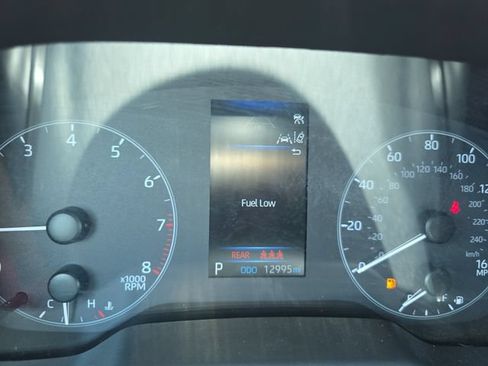 Used 2024 Toyota Corolla LE FWD image 31