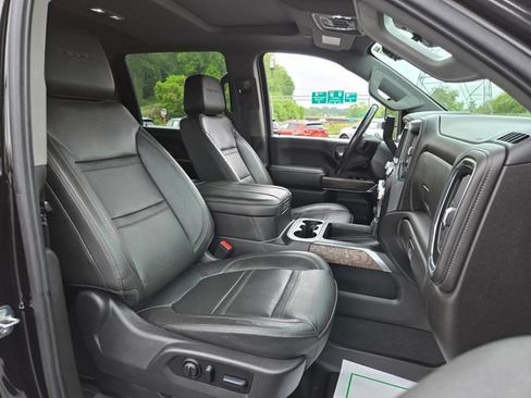 Used 2023 GMC Sierra 2500 Denali w/ Denali Black Diamond Edition AWD/4WD image 21