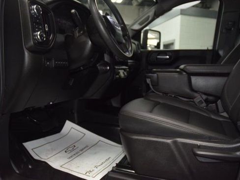 Used 2024 GMC Sierra 3500 Pro w/ Convenience Package image 32