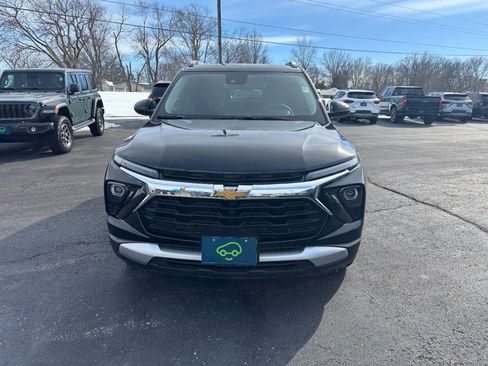 Certified 2025 Chevrolet TrailBlazer LT w/ Driver Confidence Package image 8