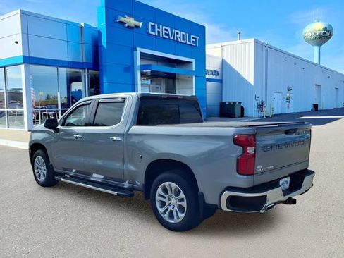 Used 2023 Chevrolet Silverado 1500 LTZ w/ LTZ Premium Package AWD/4WD image 6