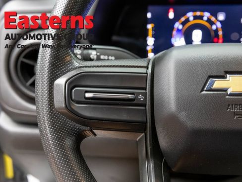 Used 2023 Chevrolet Colorado W/T RWD image 14