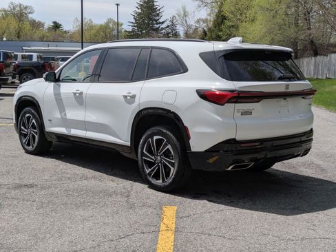 New 2026 Buick Enclave Sport Touring w/ Super Cruise Package AWD/4WD image 5