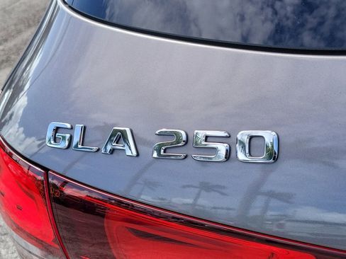 Certified 2022 Mercedes-Benz GLA 250 image 7