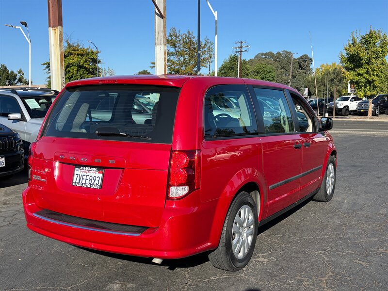 Used 2013 Dodge Grand Caravan American Value Package FWD image 4