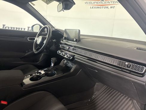 Used 2023 Honda Civic Sport image 26