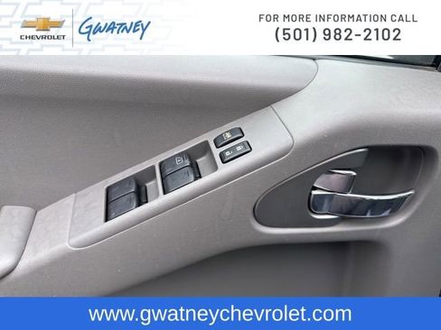 Used 2014 Nissan Frontier Desert Runner RWD image 18